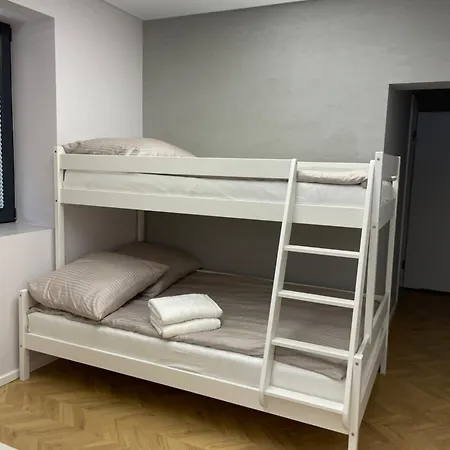 91 Apartment